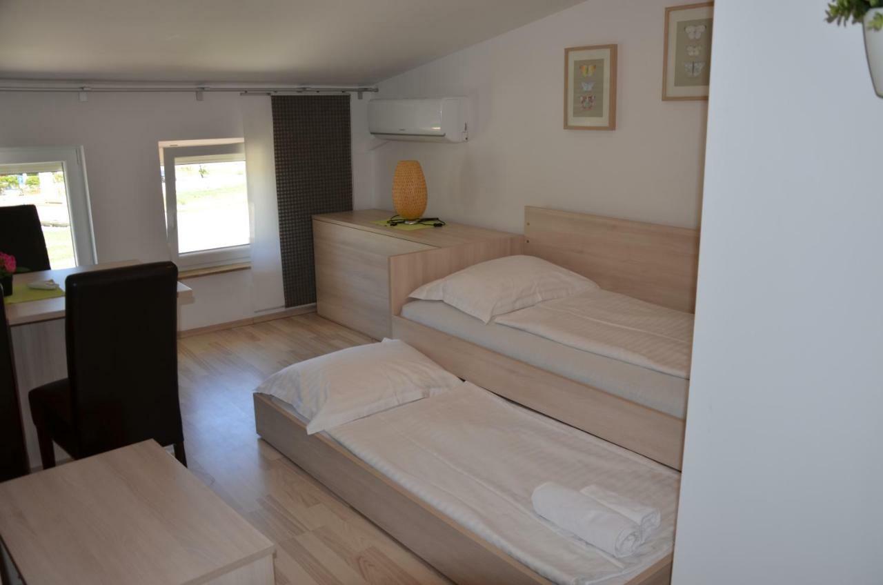Apartments Mango II バスカ エクステリア 写真